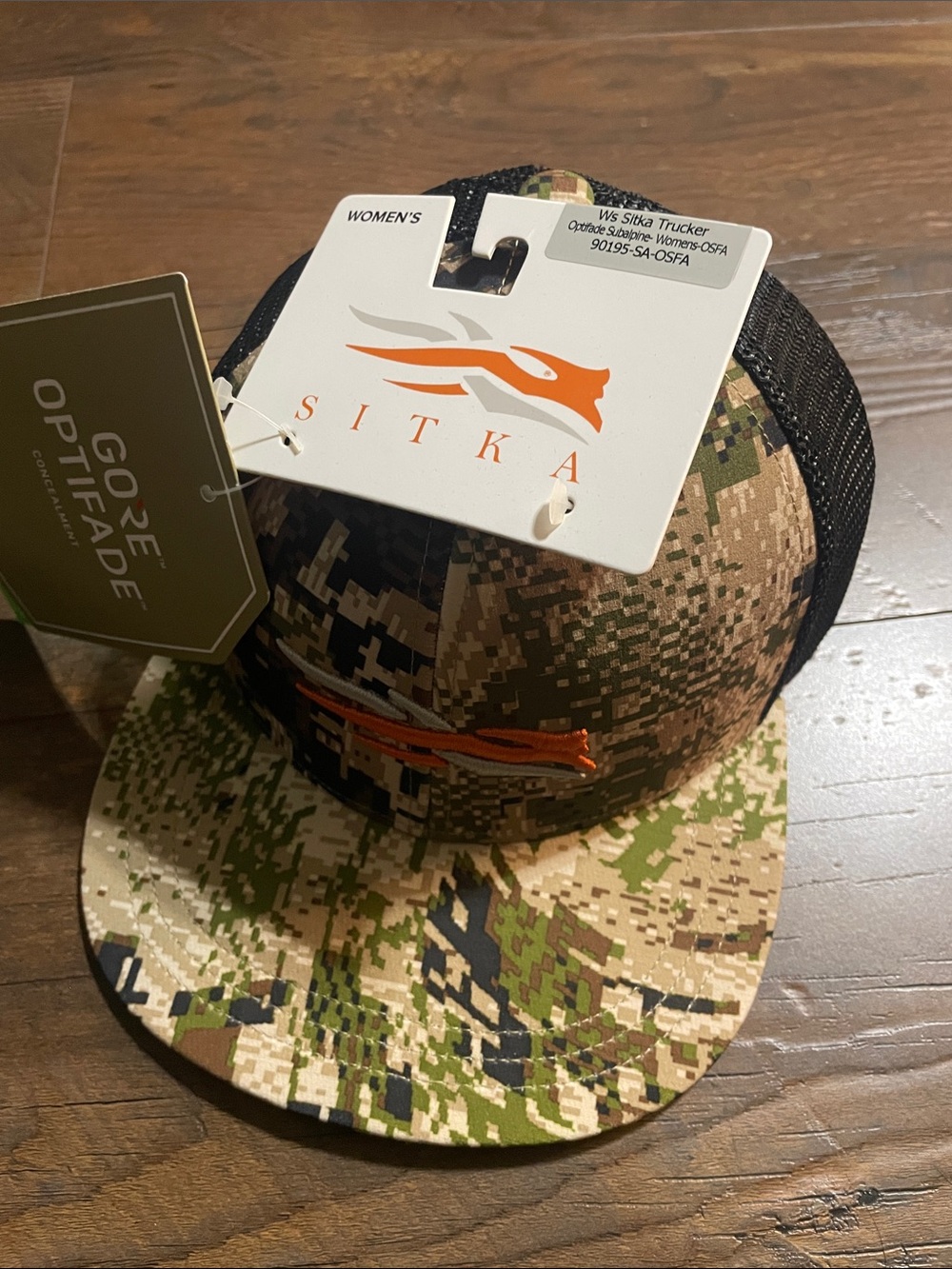 Sitka Women's Gore Optifade Trucker Cap in Optifade Subalpine
